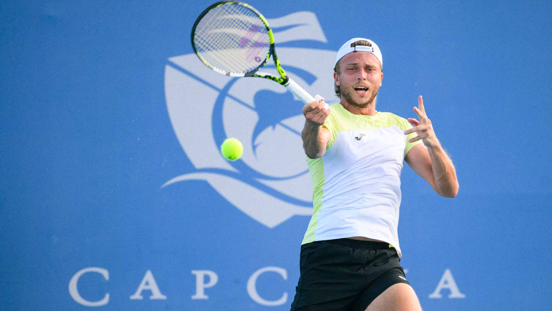 Alexandre Muller in action Thursday at the Cap Cana Challenger.