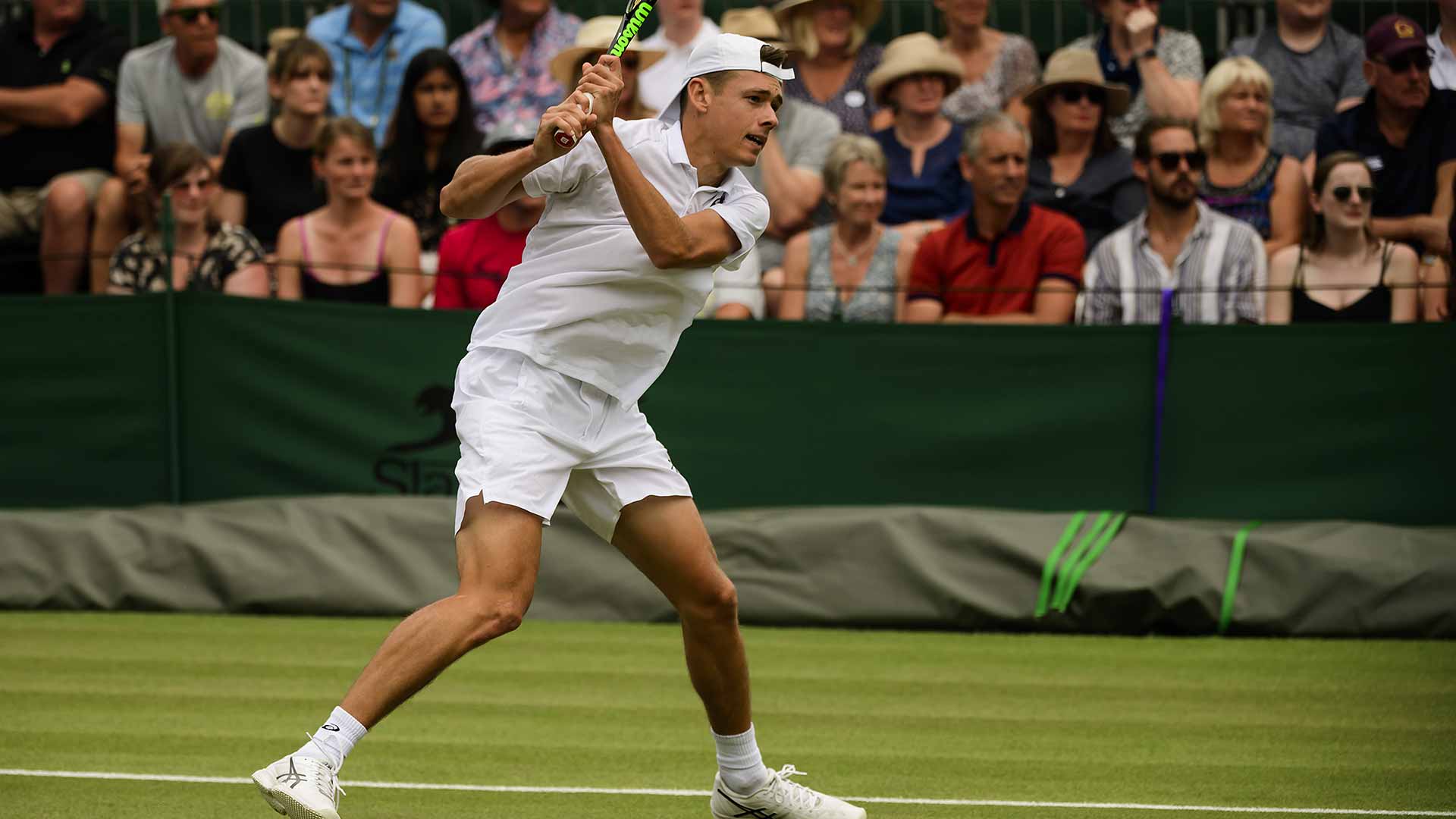 De Minaur