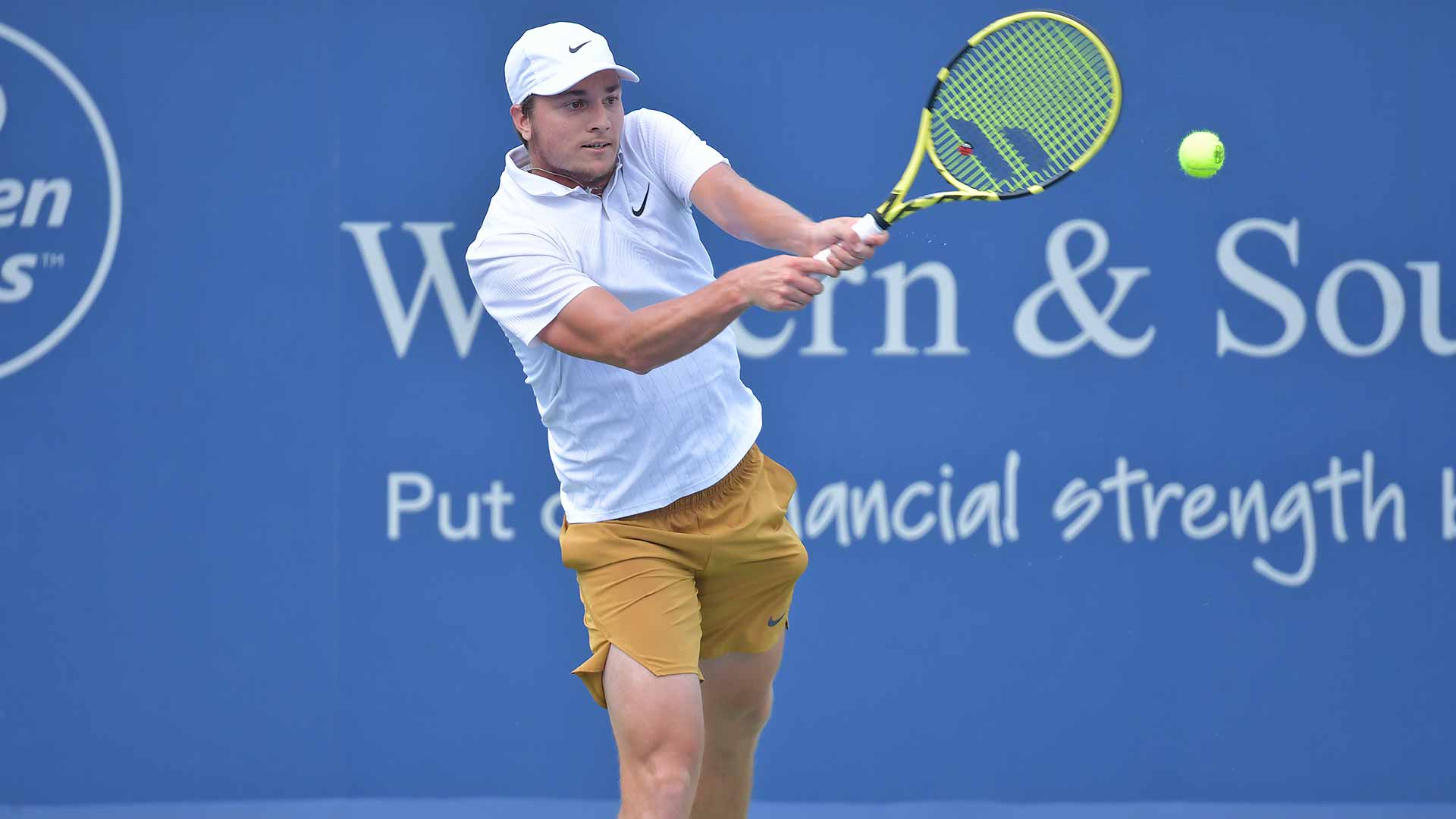 Miomir Kecmanovic improves to 1-1 against the Top 10 on Wednesday in Cincinnati.