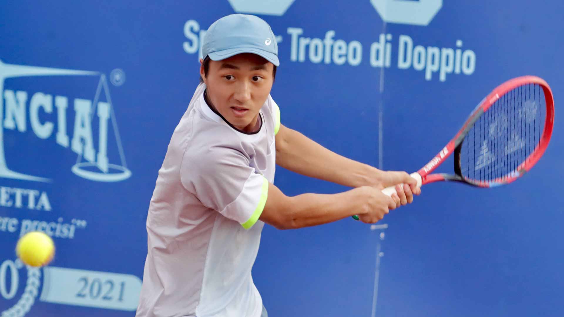 Shintaro Mochizuki earns his maiden ATP Challenger Tour trophy in Barletta, Italy.