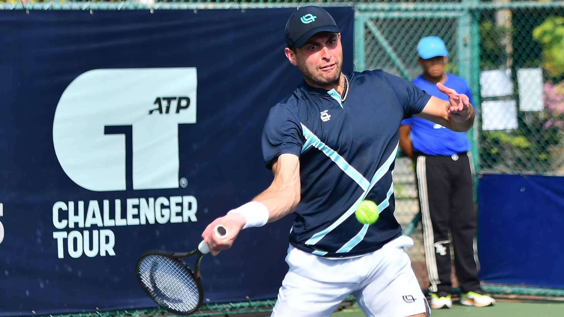 Aslan Karatsev in action at the Bangkok Open 1.