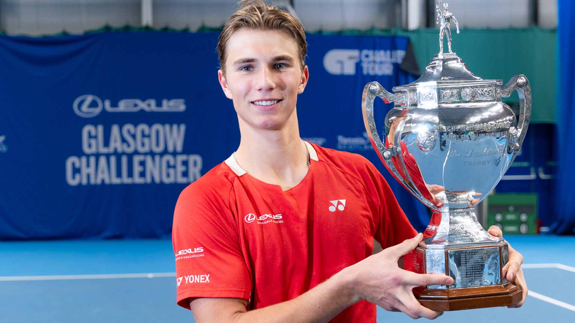Nicolai Budkov Kjaer is crowned champion at the Glasgow Challenger.