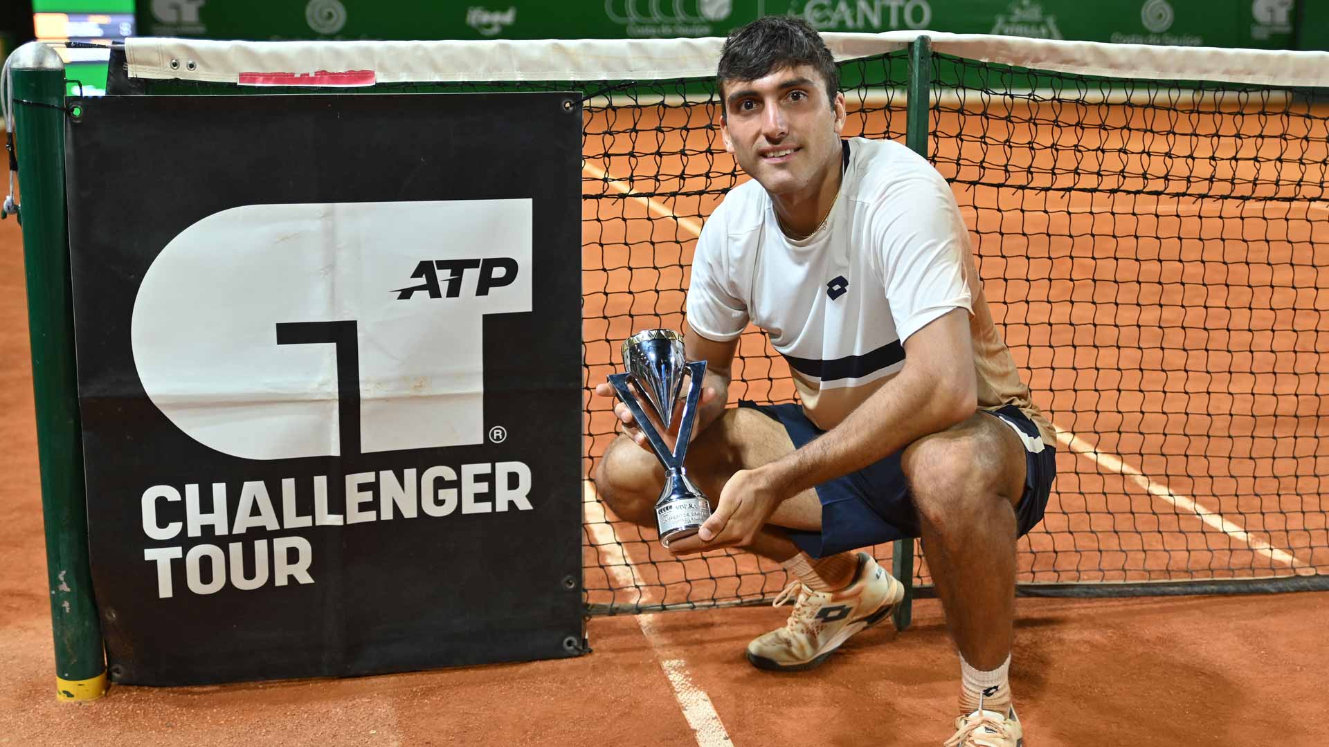 Roman Andres Burruchaga at the Costa do Sauipe Challenger.