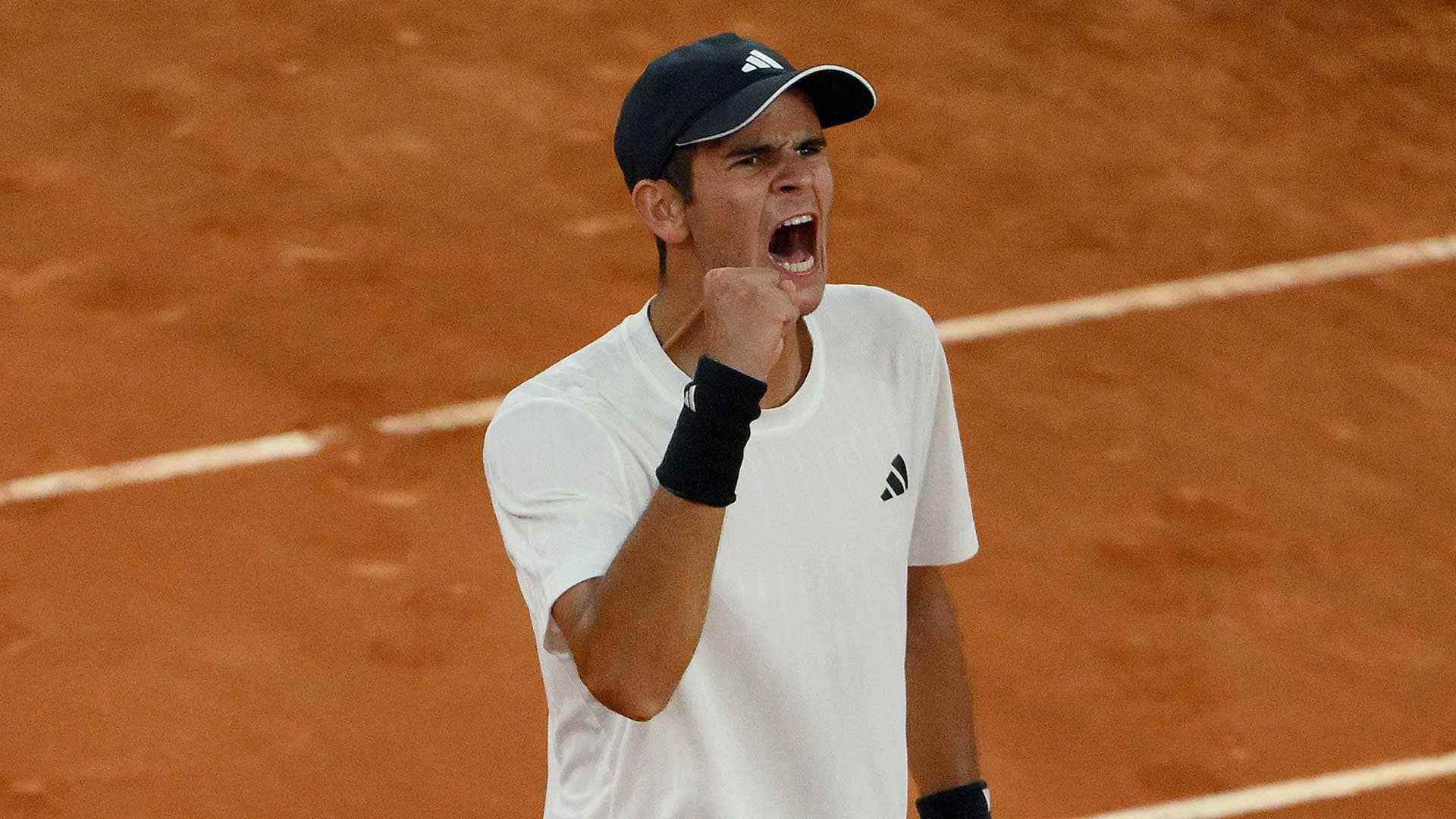 Jodar sinks De Minaur for first Top 10 win, sets Fonseca Madrid clash